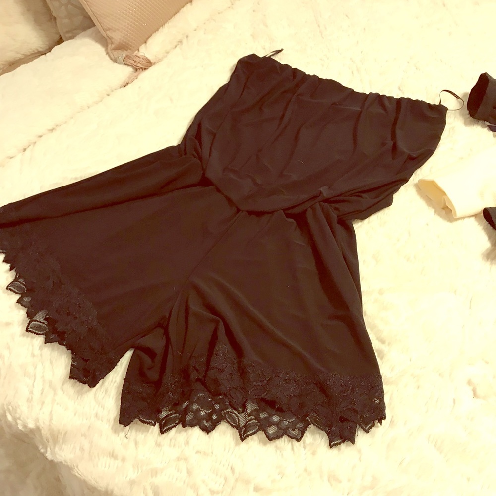 2/$15 Black strapless romper with lace edges